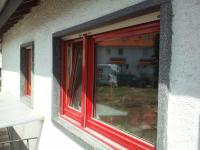 Sanierung Fenster in rot 