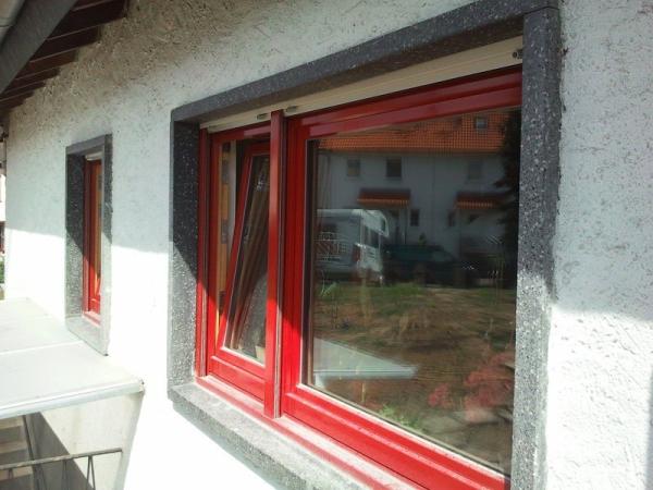 Sanierung Fenster in rot 